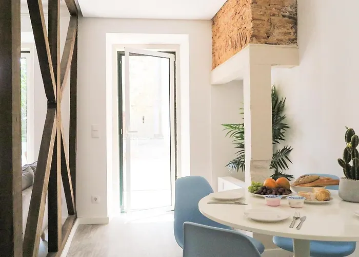 Apartman Liberdade Stylish With Balcony