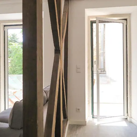 Liberdade Stylish With Balcony Appartamento Lisbona