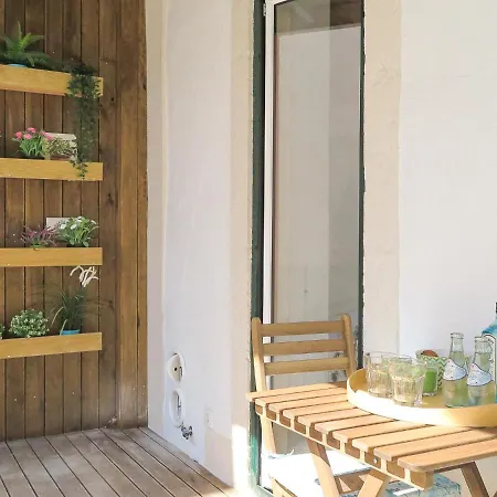 Апартаменты Liberdade Stylish With Balcony