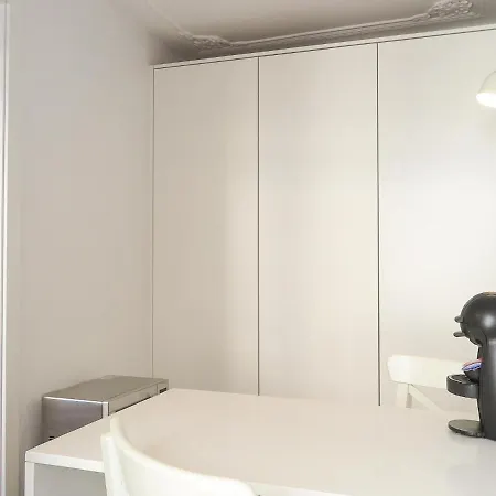 Liberdade Stylish With Balcony Апартаменты *